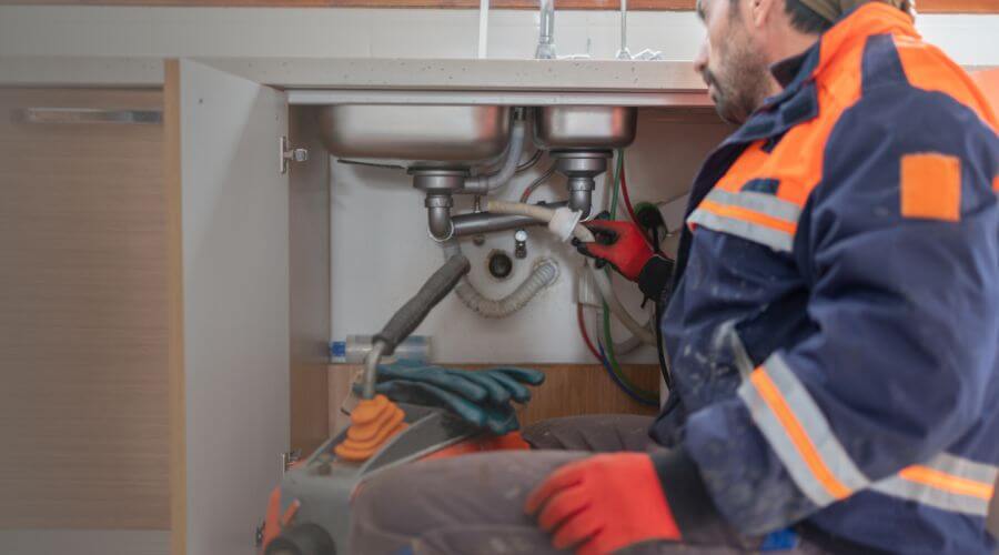 Professional tankless water heater installation services in Delaware City, DE